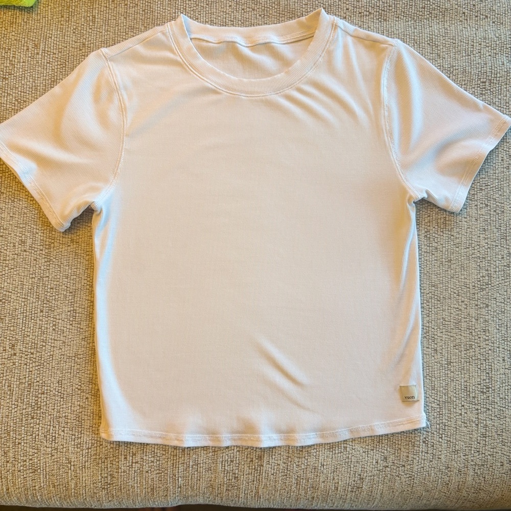 Vuori Women’s Pose Fitted Large Tee